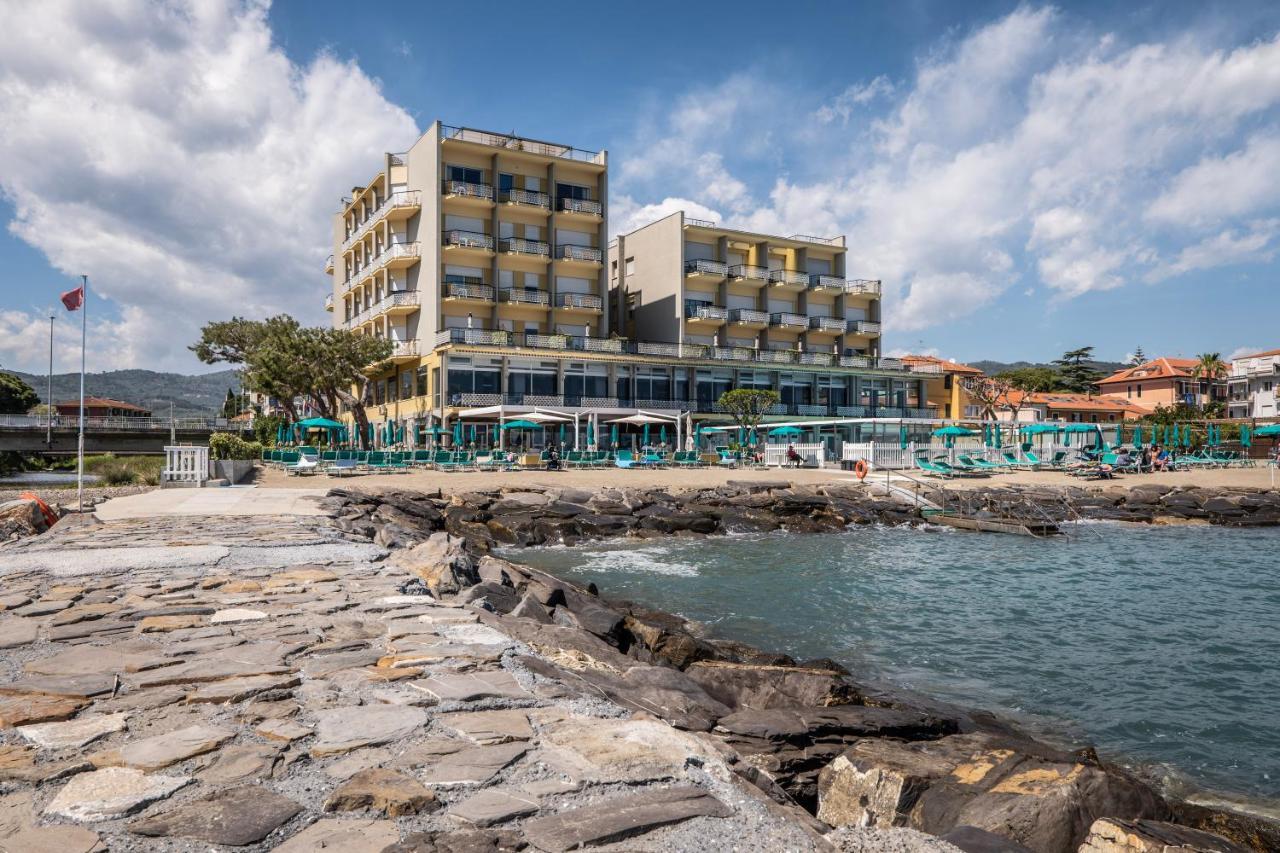Hotel Bellevue Et Mediterranee Ντιάνο Μαρίνα Εξωτερικό φωτογραφία