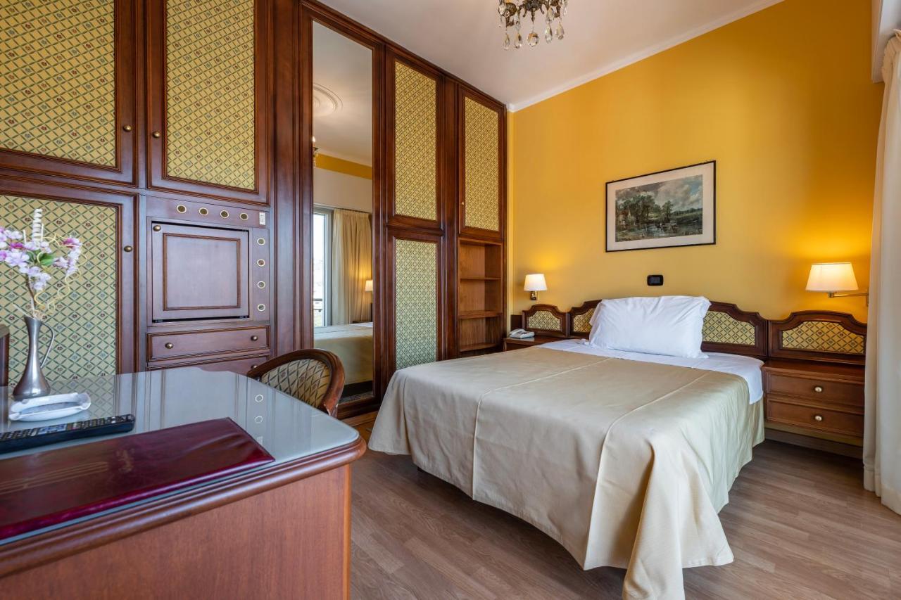 Hotel Bellevue Et Mediterranee Ντιάνο Μαρίνα Εξωτερικό φωτογραφία
