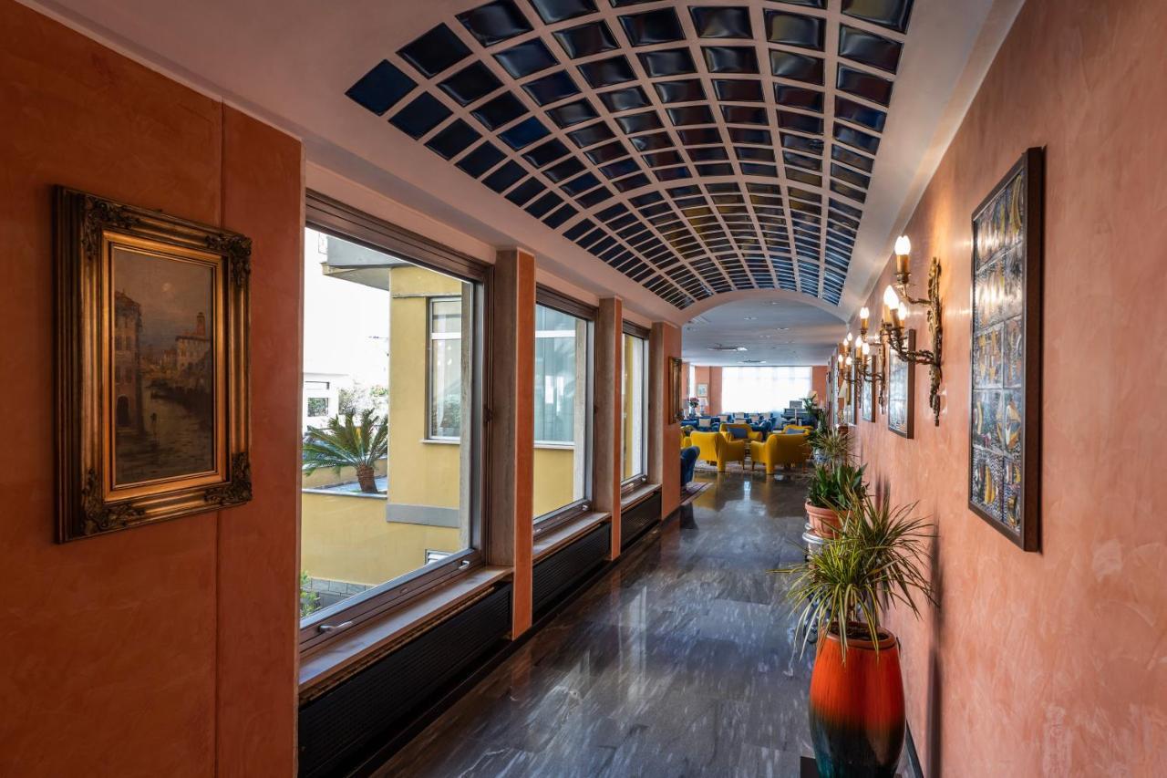 Hotel Bellevue Et Mediterranee Ντιάνο Μαρίνα Εξωτερικό φωτογραφία
